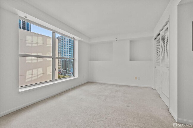 Building Photo - 400 Beale St