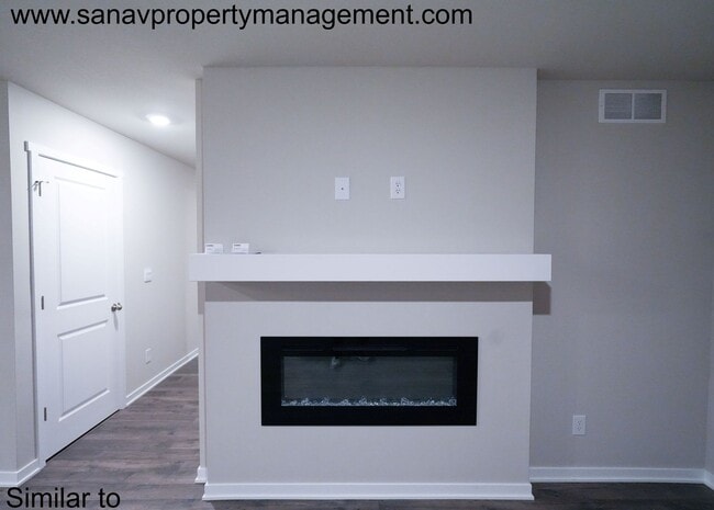 Building Photo - Stylish and Spacious 2 Story, 4-Bedroom Ho...