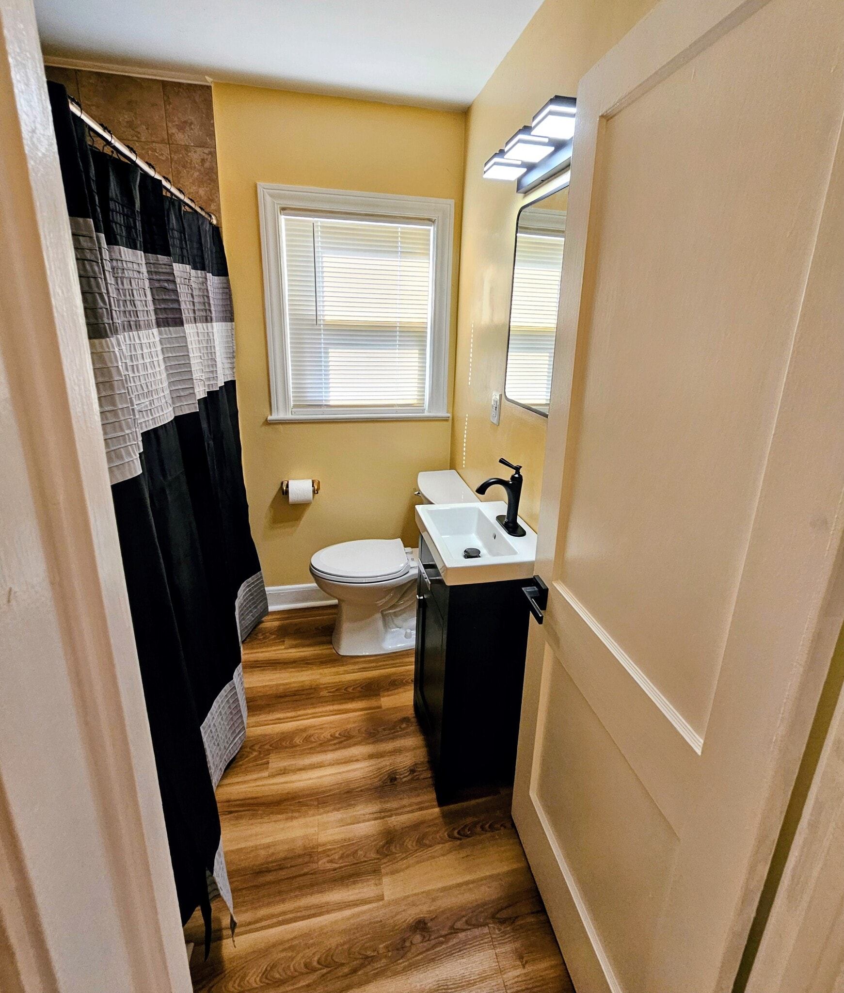 Building Photo - 309 Dalewood Ave