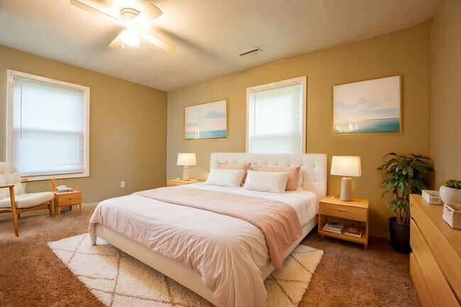 Building Photo - 2 Bedroom / 1.5 Bath Home in Carter Lake!