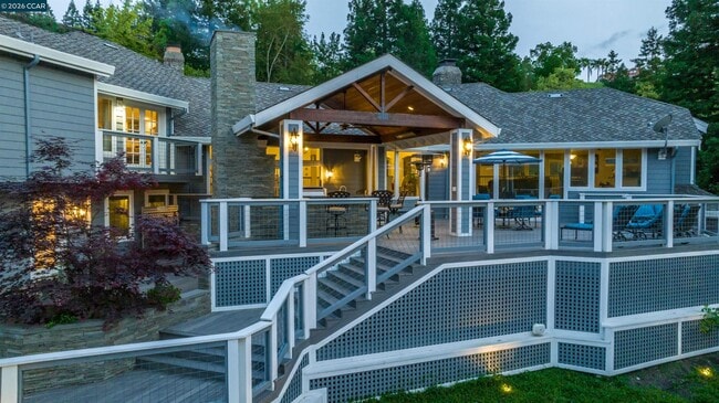 Building Photo - 2324 Saddleback Dr