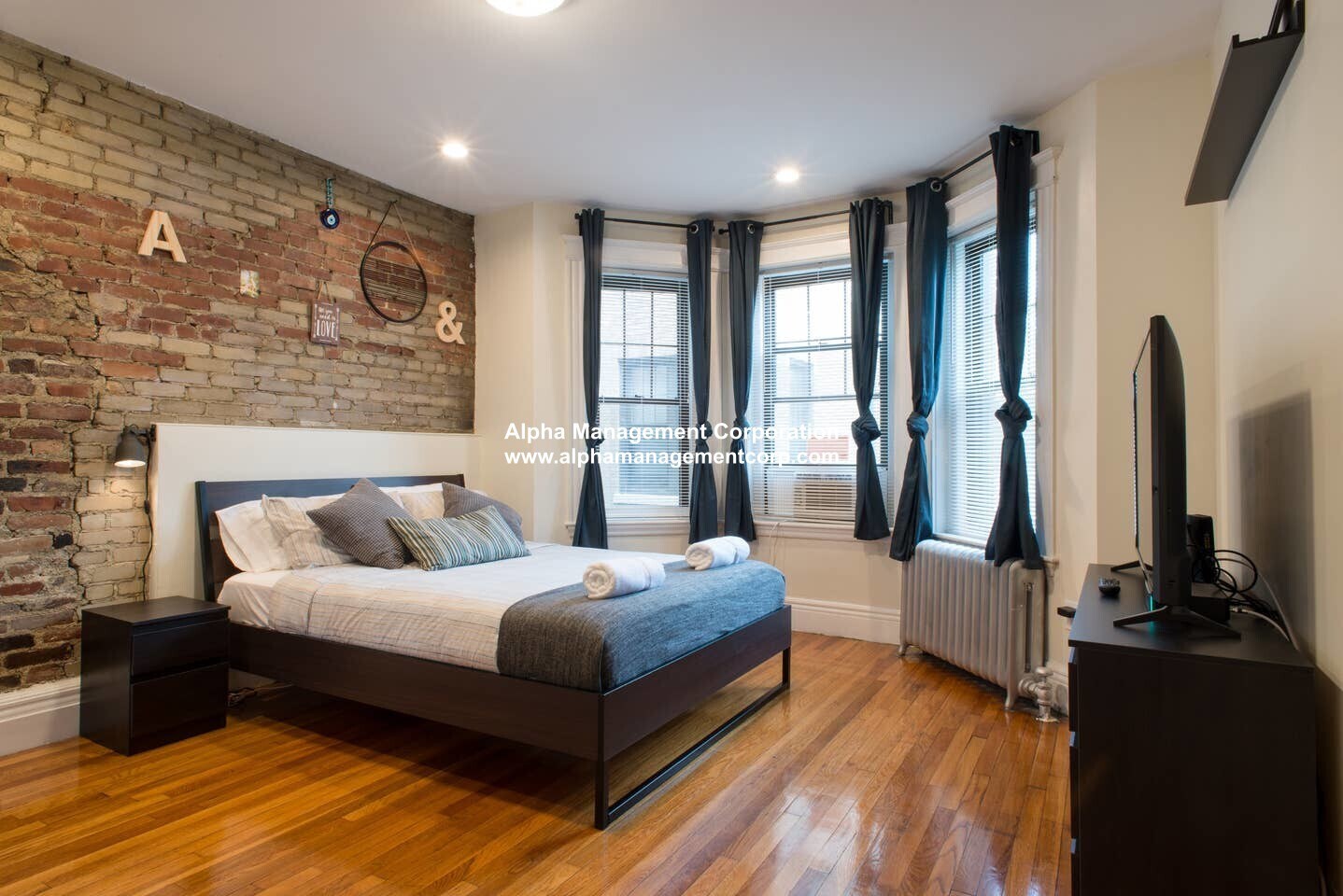 Building Photo - 58 Queensberry St