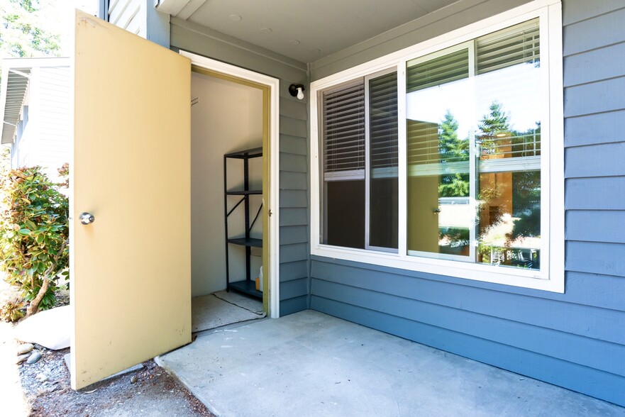 Secure storage off of private back patio - 9350 Redmond Woodinville Rd NE