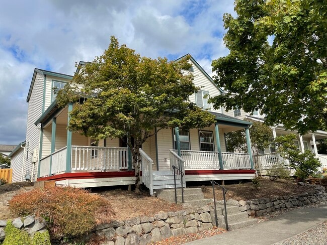 Building Photo - 15083 SE Oregon Trail Dr