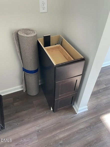 Building Photo - 930 Field Ivy Dr