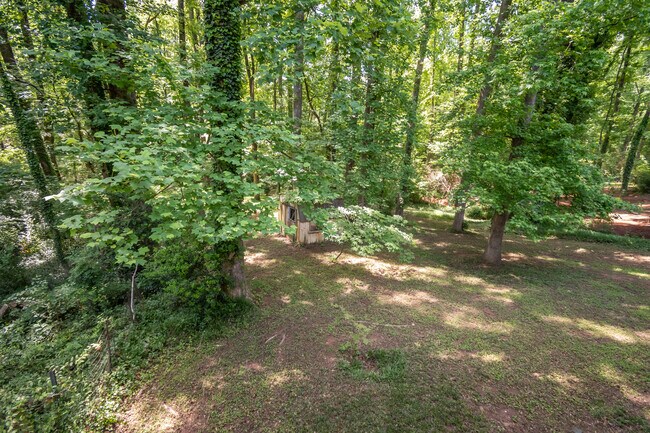 Building Photo - 1051 Crooked Creek Rd