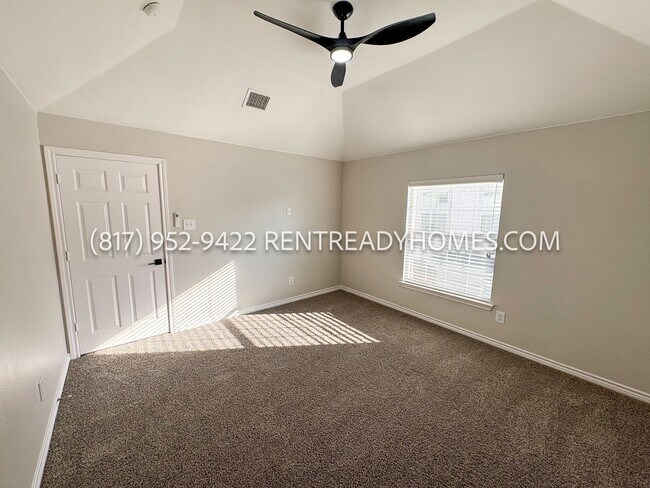 Building Photo - 2221 Overton Dr