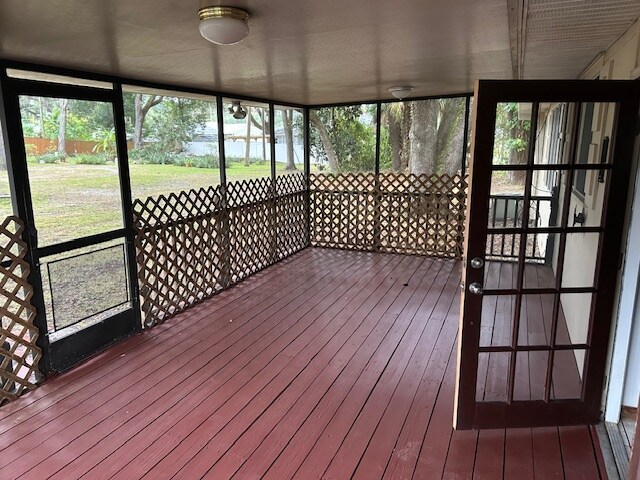 Building Photo - 2076 S Grandview Ave