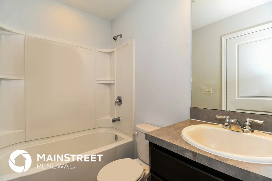 Building Photo - 556 Eiseman Wy