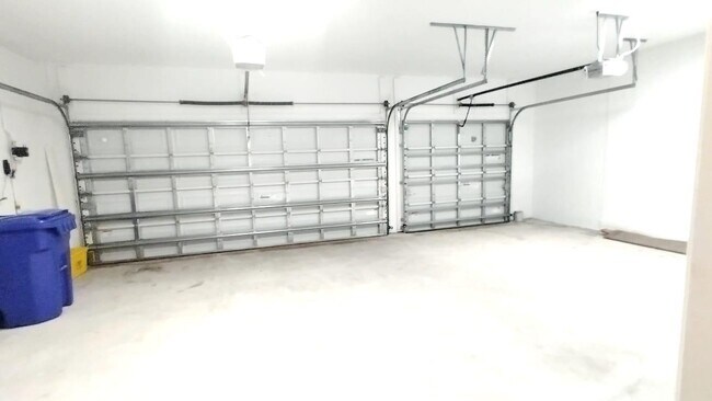 Building Photo - 3199 Streng Ln