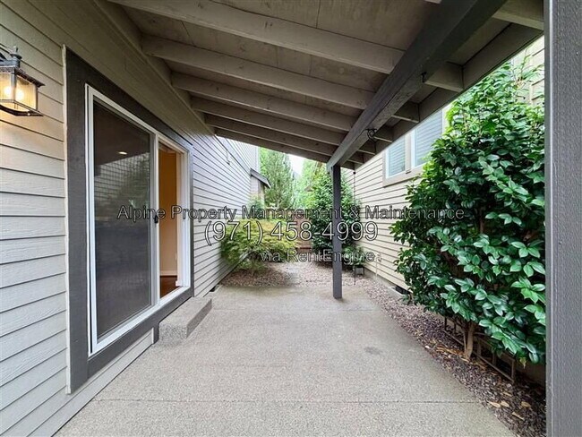 Building Photo - 29024 SW Costa Cir E