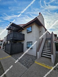 Building Photo - 2 bedrooms in NE Heights