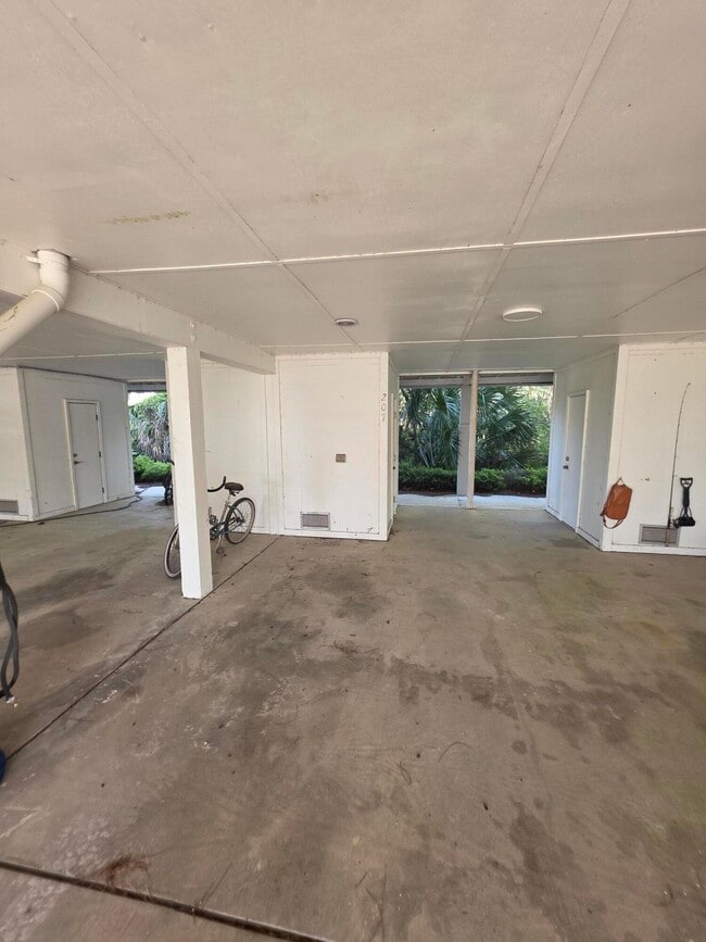 Building Photo - 207 Cain Rd