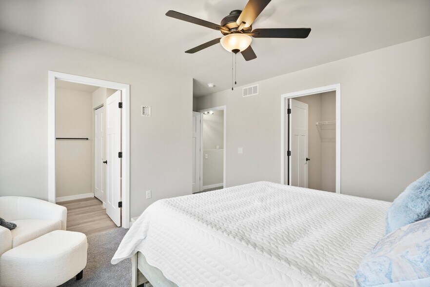 Building Photo - 5713 Eternity Dr