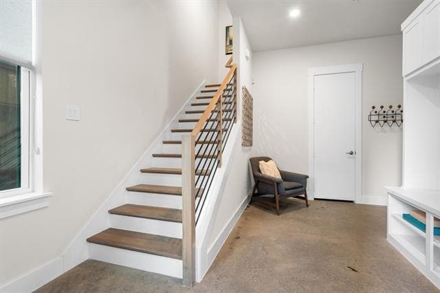 Building Photo - 625 N Tyler St