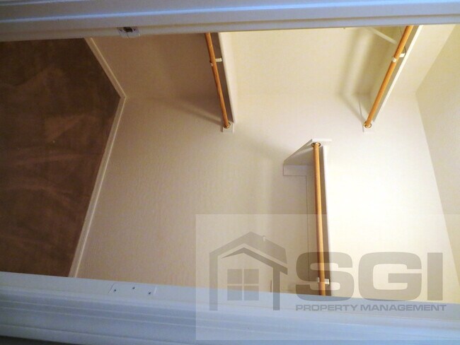 Building Photo - 3511 W Thurman Dr