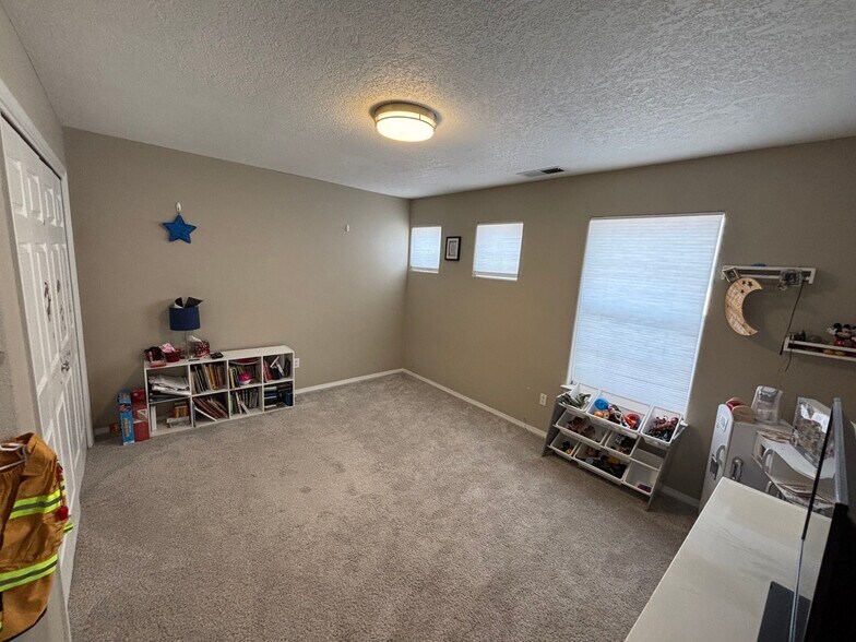 Building Photo - 8105 Wellsburg Ct NW