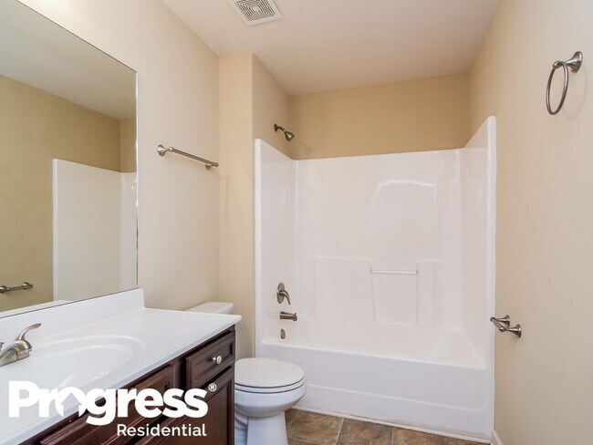 Building Photo - 314 Moorland Ct