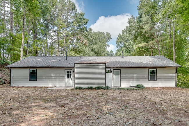 Building Photo - 4110 Bowers Pointe Dr SW