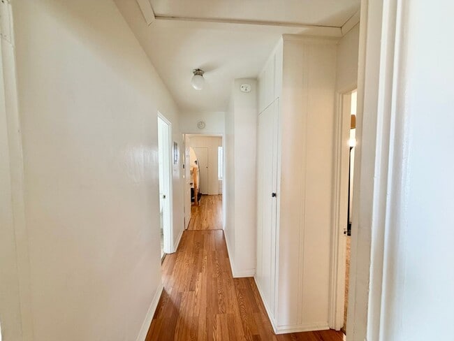 Building Photo - Beautiful 3 bed/1 bath unit in San Clemente