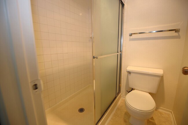 Building Photo - 4742 Nara Vista Way