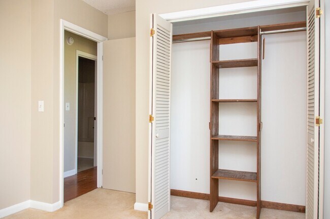 Building Photo - Heart of Madison City! Madison City Schools!