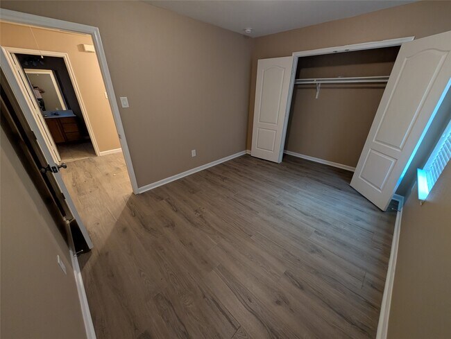 Building Photo - 18920 Sunrise Rnch Ct