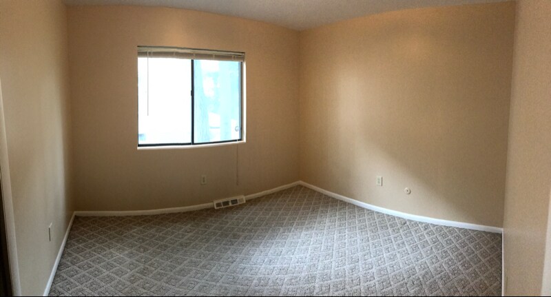 Building Photo - 547 Harrison Ave
