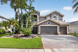 Building Photo - 19548 Estuary Dr