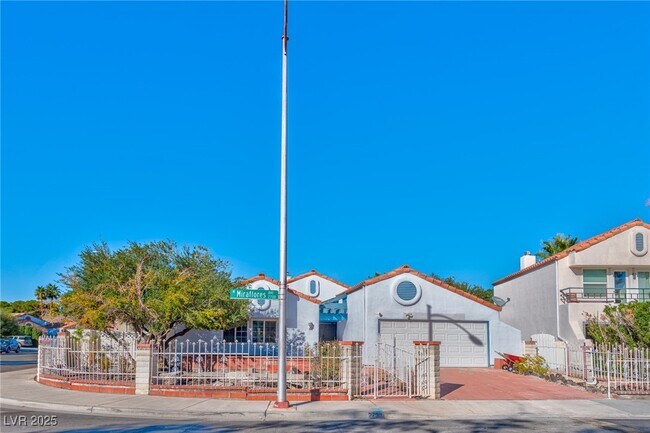 Primary Photo - 2728 Miraflores Ave