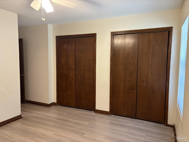 Building Photo - 2886 Villa Woods Cir