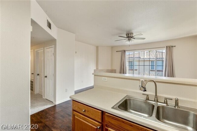 Building Photo - 7131 S Durango Dr