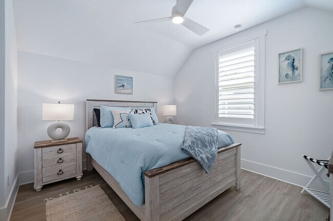 Building Photo - 5484 3rd St