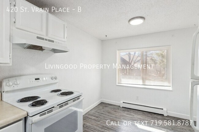 Building Photo - 420 St Vrain Pl