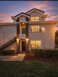 Building Photo - 13803 Fairway Island Dr