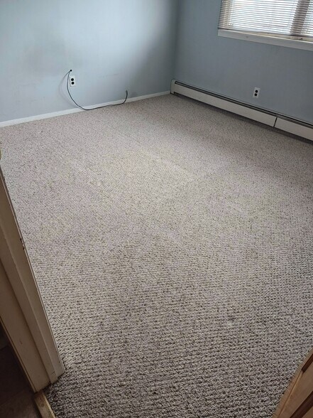 2nd bedroom - 32 Scooter Ln