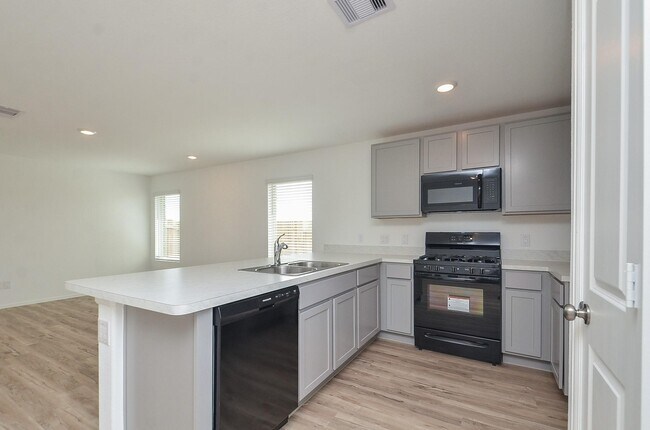 Building Photo - 18119 Rockvine Dr