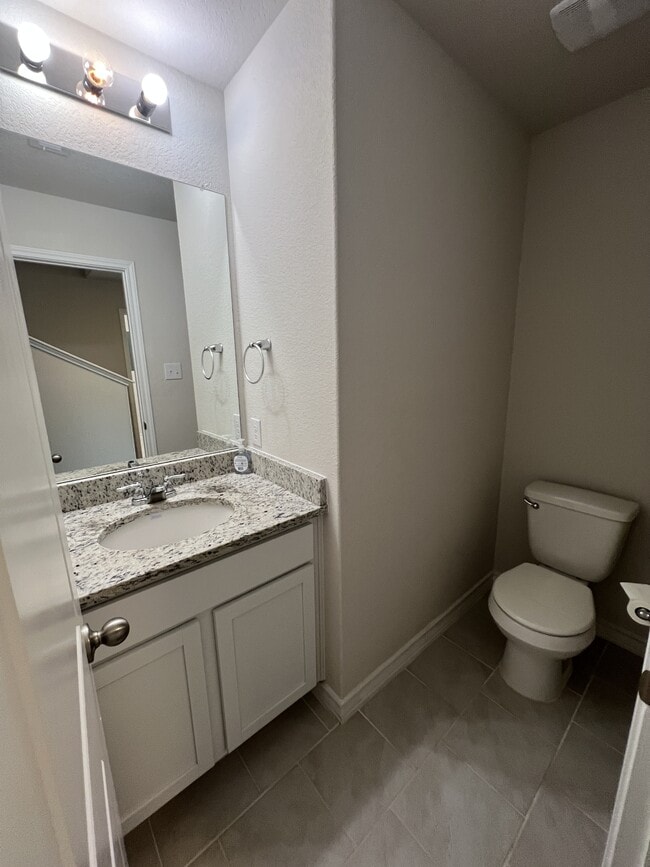 Building Photo - 317 Denison Dm