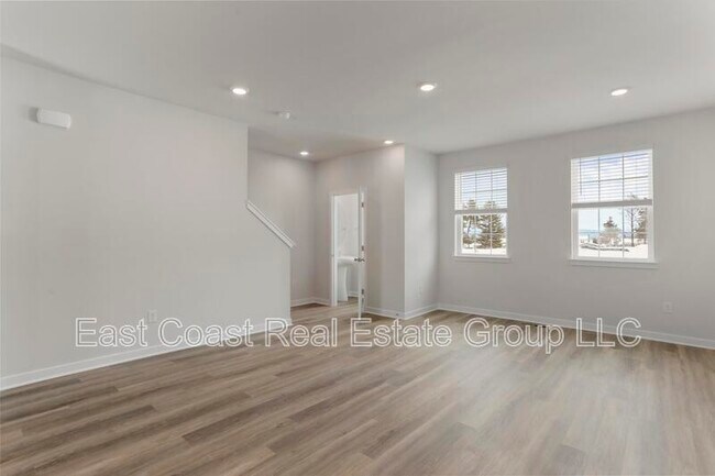 Building Photo - 413 Eclipse St