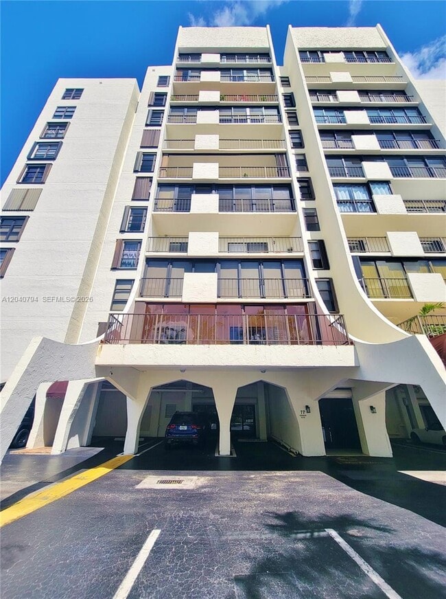 Building Photo - 77 Crandon Blvd
