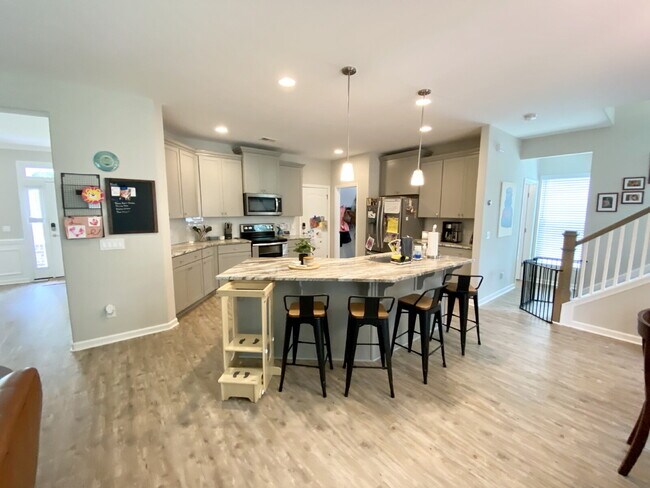 Building Photo - Single Family Home for Rent in Palmetto Point