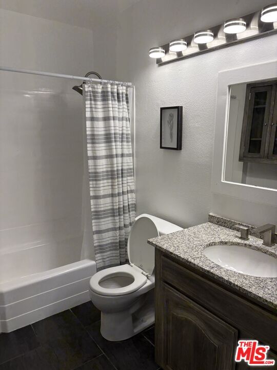 Building Photo - 7120 Carlson Cir