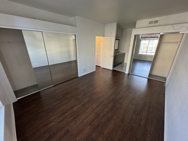 Building Photo - 12646 Springbrook Dr