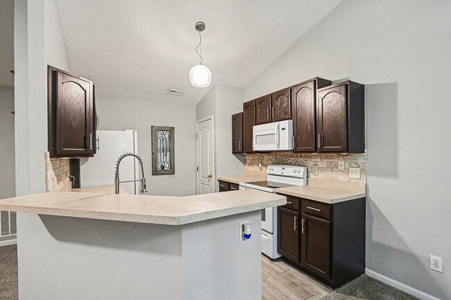 Building Photo - 1624 Ashley Ct