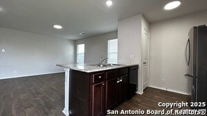 Building Photo - 6429 Handel Ldg