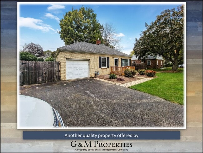 Building Photo - 2 Bedroom Recently Remodeled Single Family Home now available in North Greece!