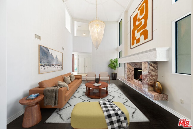 Building Photo - 15656 Crownridge Pl
