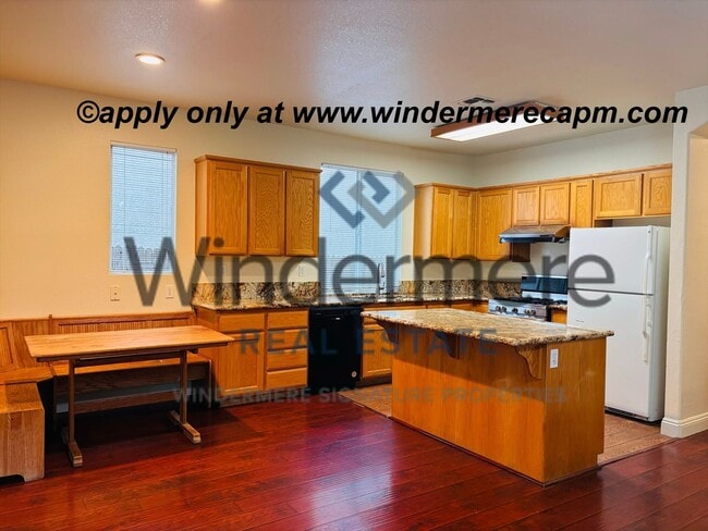 Building Photo - Bright & Spacious Two-Story home in Natomas Park!!