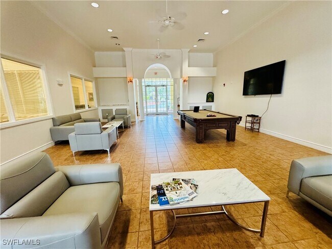 Building Photo - 8224 Key Royal Cir