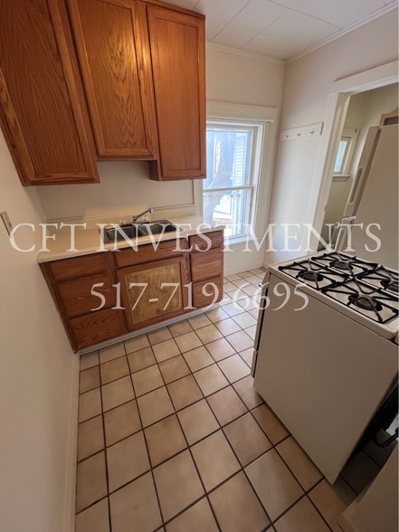 101 #3 Kitchen - 101 Pleasant St